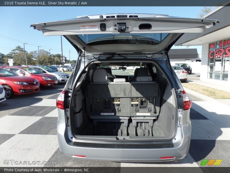 Silver Sky Metallic / Ash 2016 Toyota Sienna XLE
