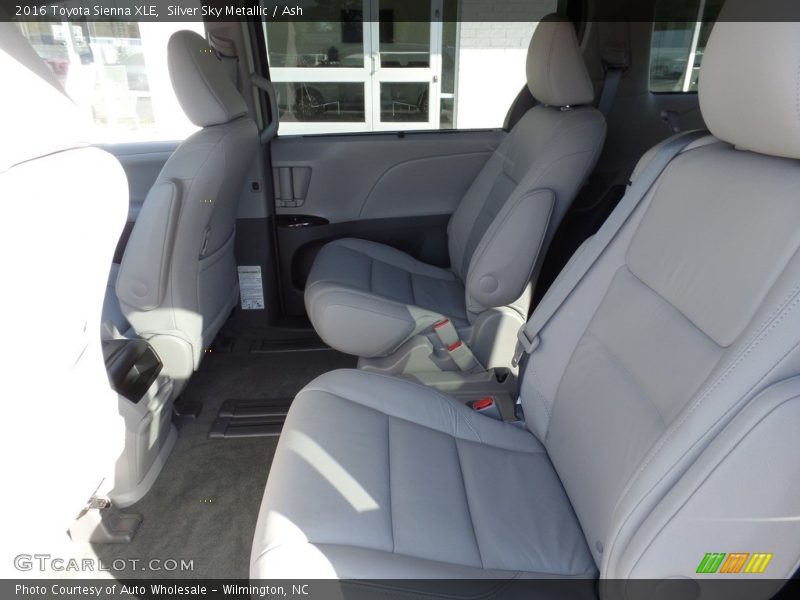 Silver Sky Metallic / Ash 2016 Toyota Sienna XLE