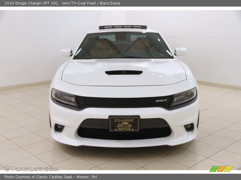 Ivory Tri-Coat Pearl / Black/Sepia 2016 Dodge Charger SRT 392
