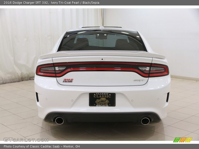 Ivory Tri-Coat Pearl / Black/Sepia 2016 Dodge Charger SRT 392
