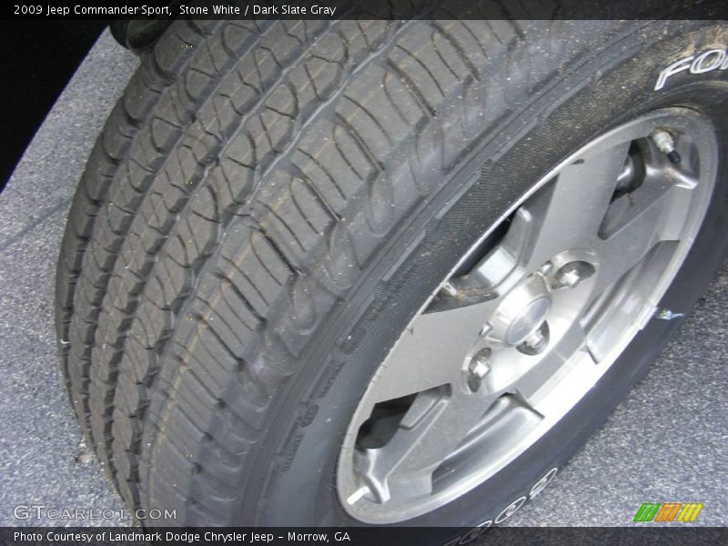 Stone White / Dark Slate Gray 2009 Jeep Commander Sport