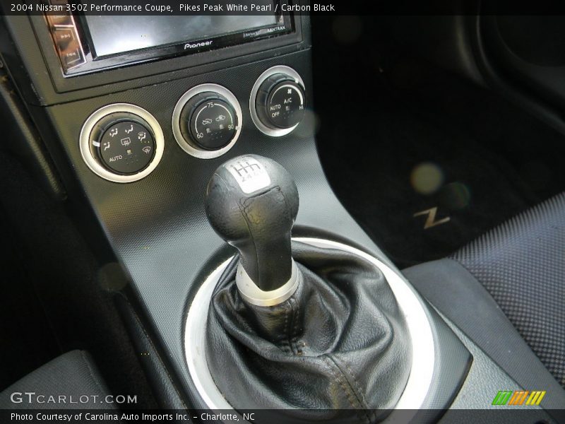 Pikes Peak White Pearl / Carbon Black 2004 Nissan 350Z Performance Coupe