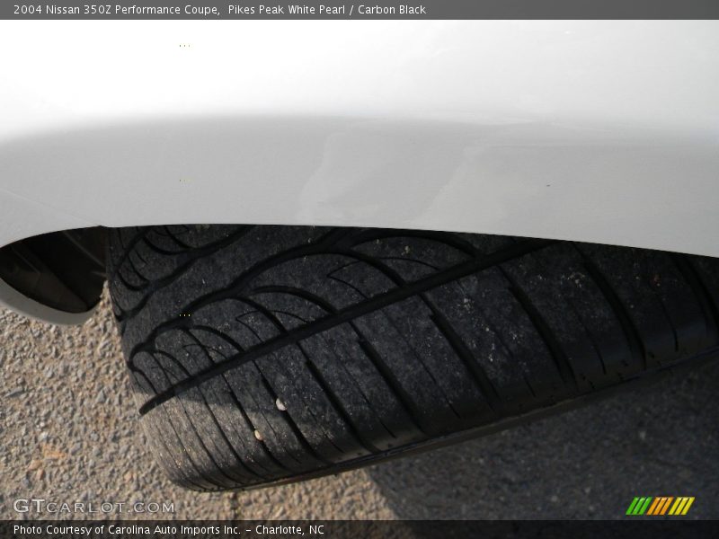 Pikes Peak White Pearl / Carbon Black 2004 Nissan 350Z Performance Coupe