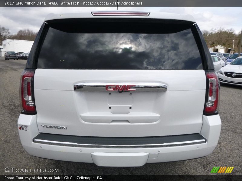 White Frost Tricoat / Cocoa/­Dark Atmosphere 2017 GMC Yukon Denali 4WD