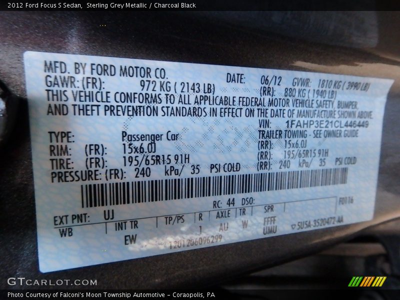 Sterling Grey Metallic / Charcoal Black 2012 Ford Focus S Sedan