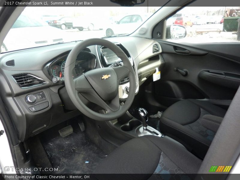 Summit White / Jet Black 2017 Chevrolet Spark LS