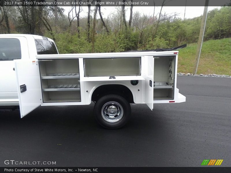 Bright White / Black/Diesel Gray 2017 Ram 3500 Tradesman Crew Cab 4x4 Chassis