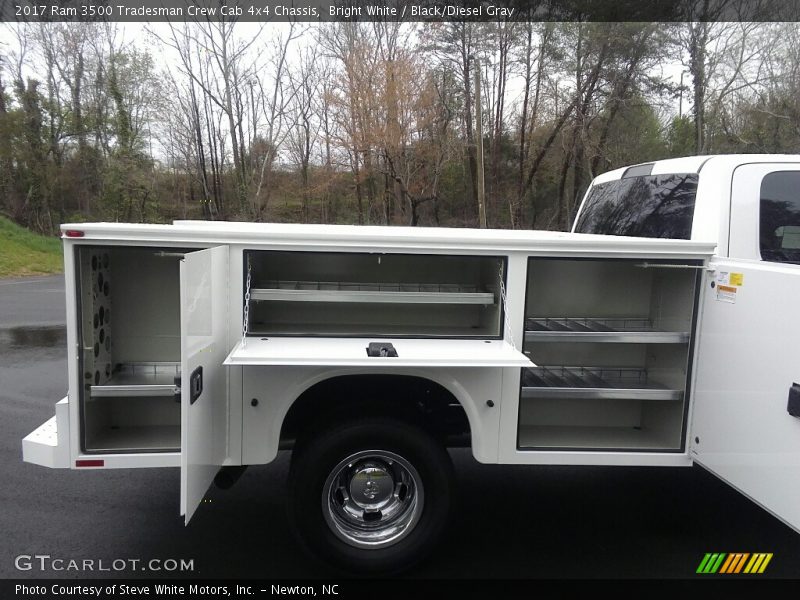 Bright White / Black/Diesel Gray 2017 Ram 3500 Tradesman Crew Cab 4x4 Chassis