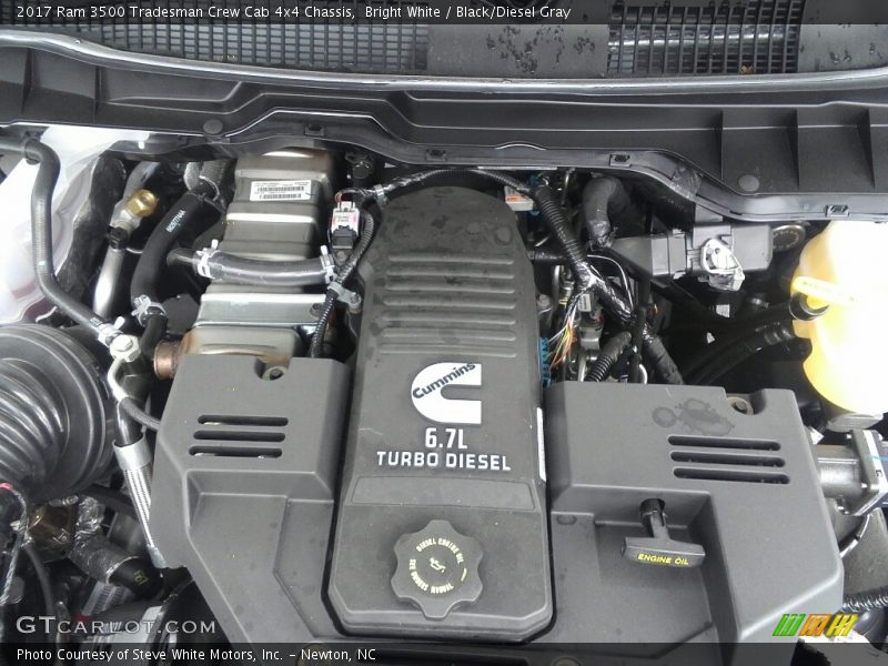 Bright White / Black/Diesel Gray 2017 Ram 3500 Tradesman Crew Cab 4x4 Chassis