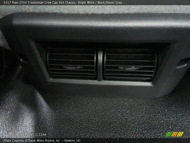 Bright White / Black/Diesel Gray 2017 Ram 3500 Tradesman Crew Cab 4x4 Chassis