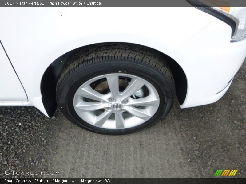 Fresh Powder White / Charcoal 2017 Nissan Versa SL