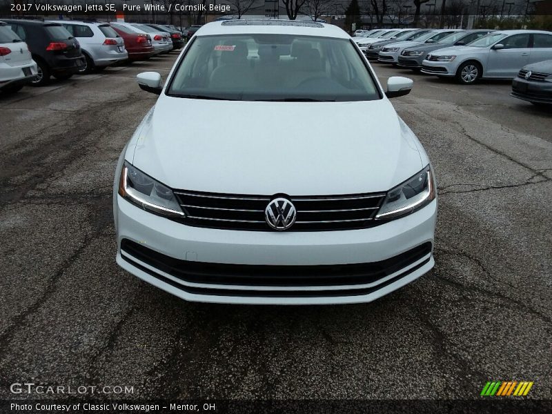 Pure White / Cornsilk Beige 2017 Volkswagen Jetta SE