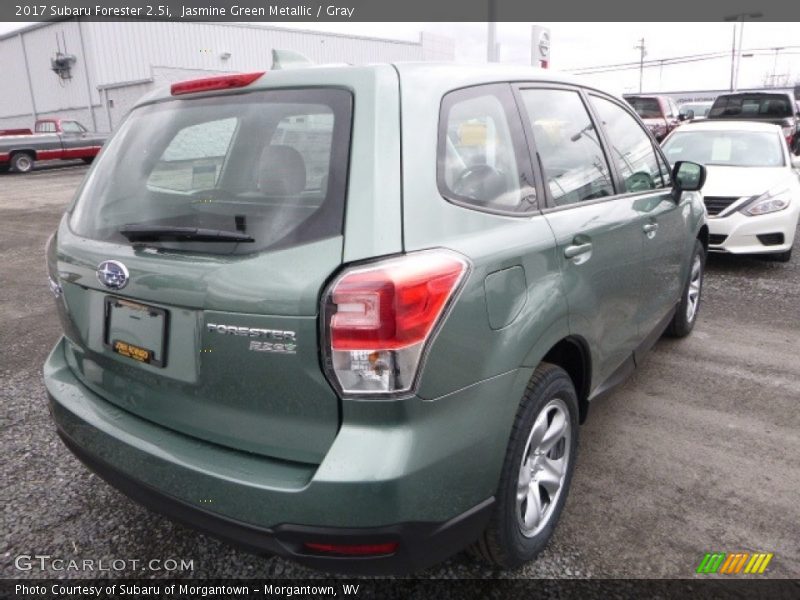 Jasmine Green Metallic / Gray 2017 Subaru Forester 2.5i