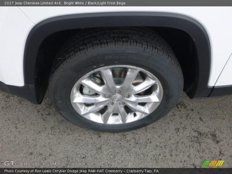 Bright White / Black/Light Frost Beige 2017 Jeep Cherokee Limited 4x4