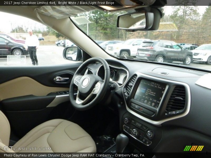 Bright White / Black/Light Frost Beige 2017 Jeep Cherokee Limited 4x4