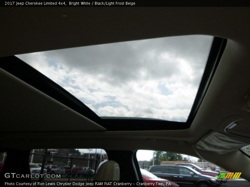 Bright White / Black/Light Frost Beige 2017 Jeep Cherokee Limited 4x4