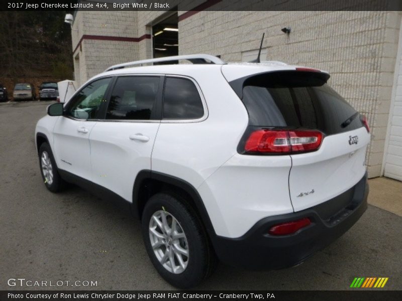 Bright White / Black 2017 Jeep Cherokee Latitude 4x4