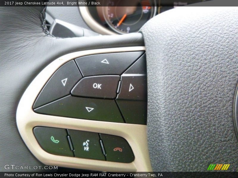Bright White / Black 2017 Jeep Cherokee Latitude 4x4