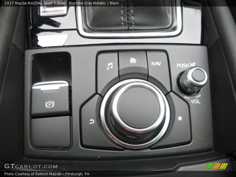 Machine Gray Metallic / Black 2017 Mazda MAZDA3 Sport 5 Door