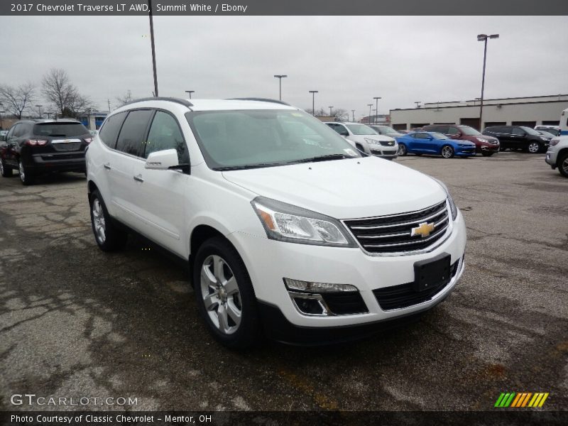 Summit White / Ebony 2017 Chevrolet Traverse LT AWD