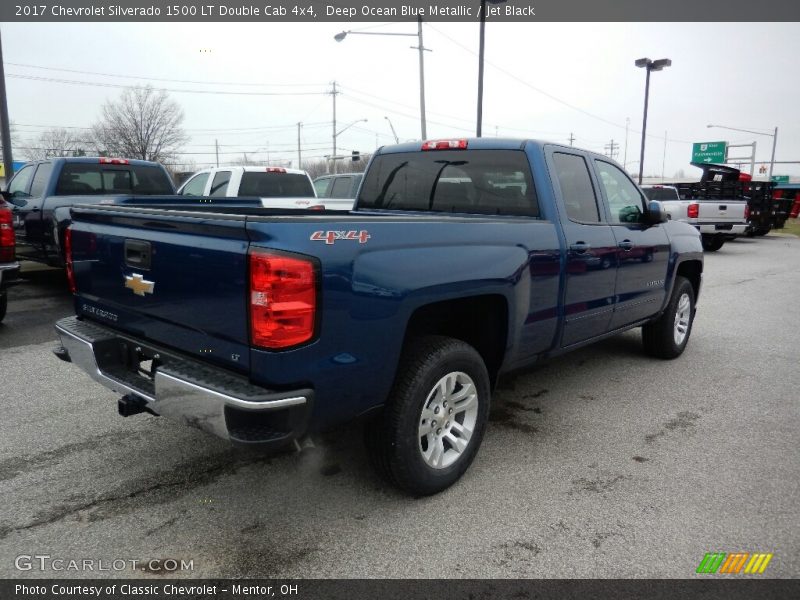 Deep Ocean Blue Metallic / Jet Black 2017 Chevrolet Silverado 1500 LT Double Cab 4x4