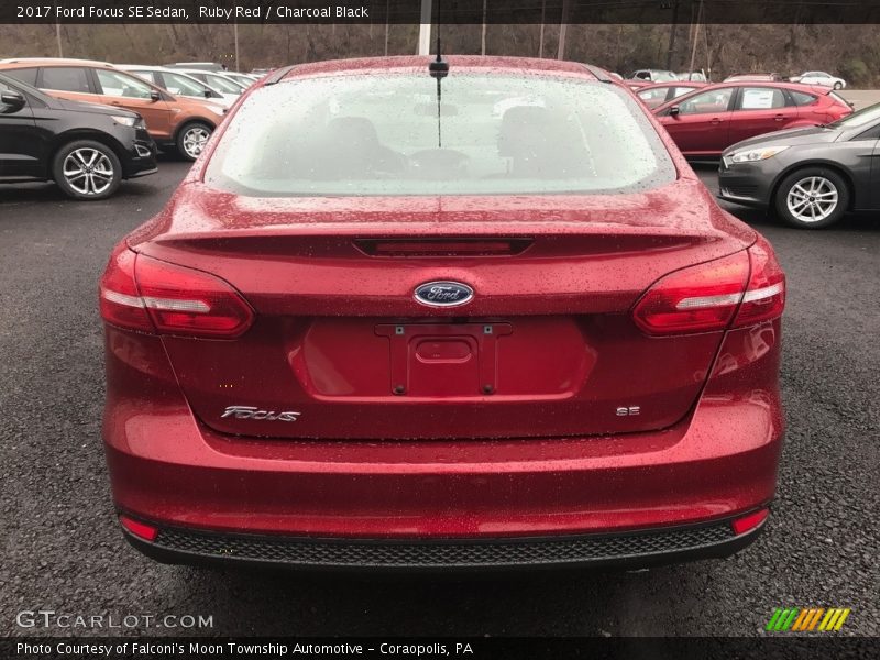 Ruby Red / Charcoal Black 2017 Ford Focus SE Sedan