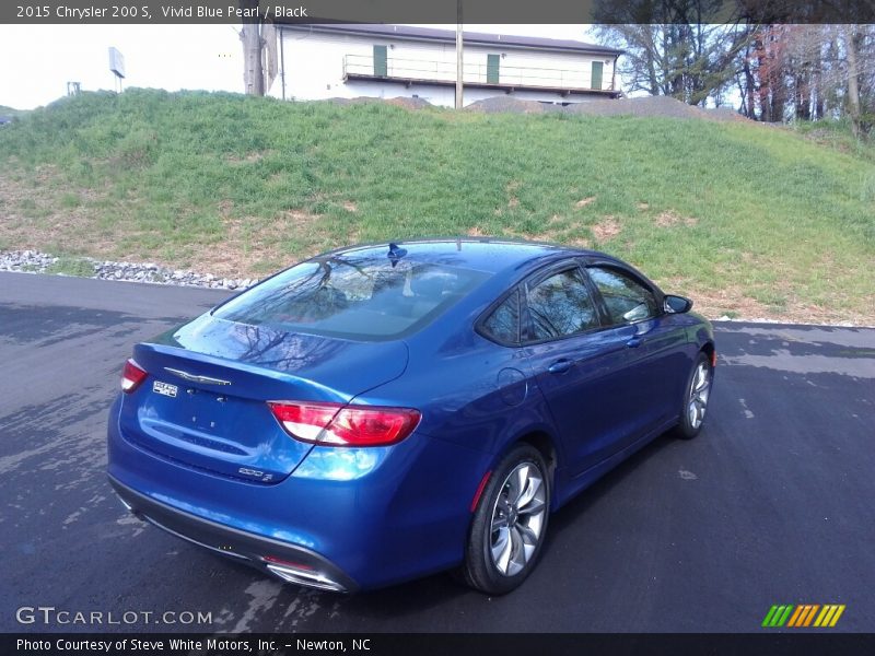 Vivid Blue Pearl / Black 2015 Chrysler 200 S