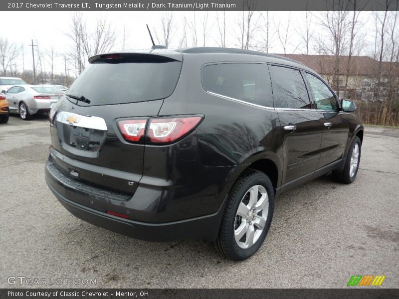 Tungsten Metallic / Dark Titanium/Light Titanium 2017 Chevrolet Traverse LT