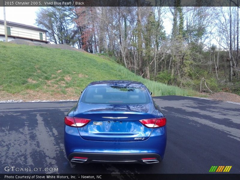 Vivid Blue Pearl / Black 2015 Chrysler 200 S