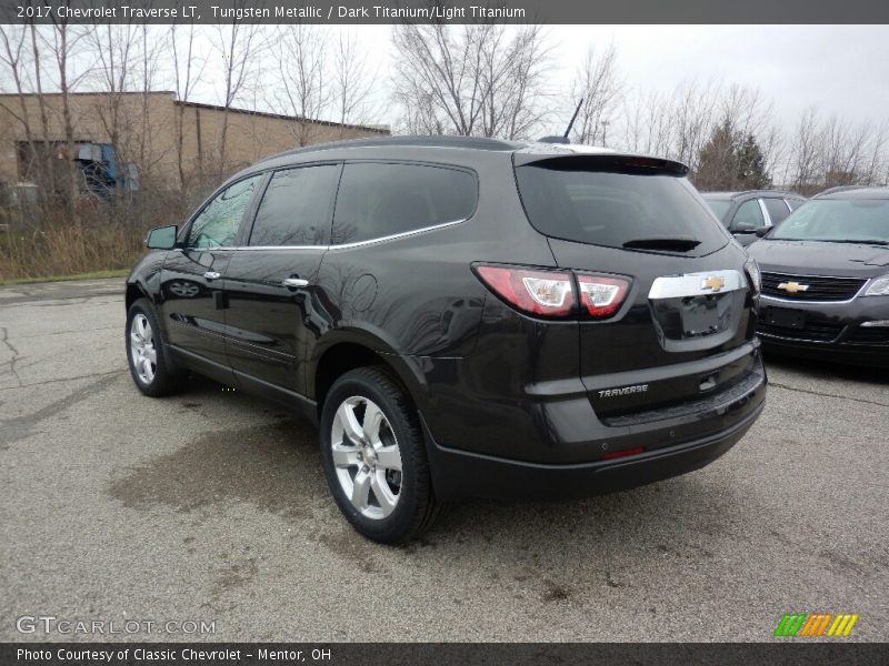 Tungsten Metallic / Dark Titanium/Light Titanium 2017 Chevrolet Traverse LT
