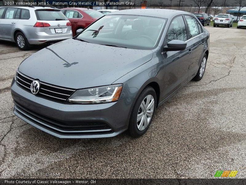 Platinum Gray Metallic / Black/Palladium Gray 2017 Volkswagen Jetta S