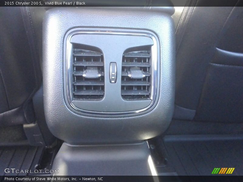 Vivid Blue Pearl / Black 2015 Chrysler 200 S