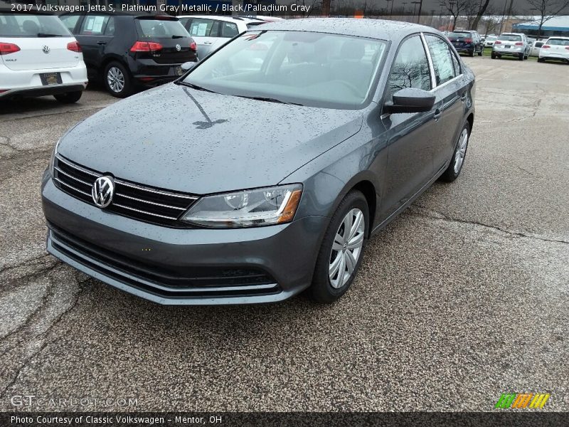 Platinum Gray Metallic / Black/Palladium Gray 2017 Volkswagen Jetta S