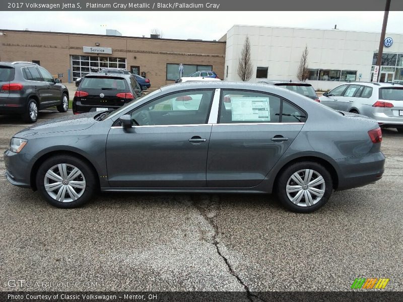 Platinum Gray Metallic / Black/Palladium Gray 2017 Volkswagen Jetta S
