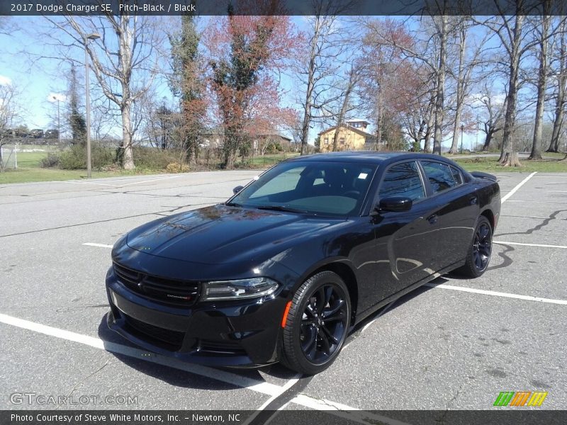 Pitch-Black / Black 2017 Dodge Charger SE