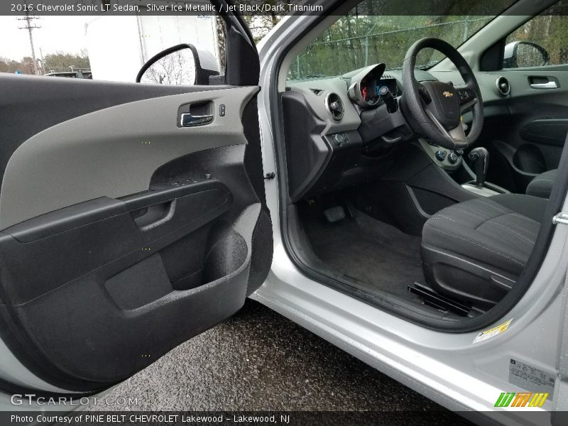Silver Ice Metallic / Jet Black/Dark Titanium 2016 Chevrolet Sonic LT Sedan