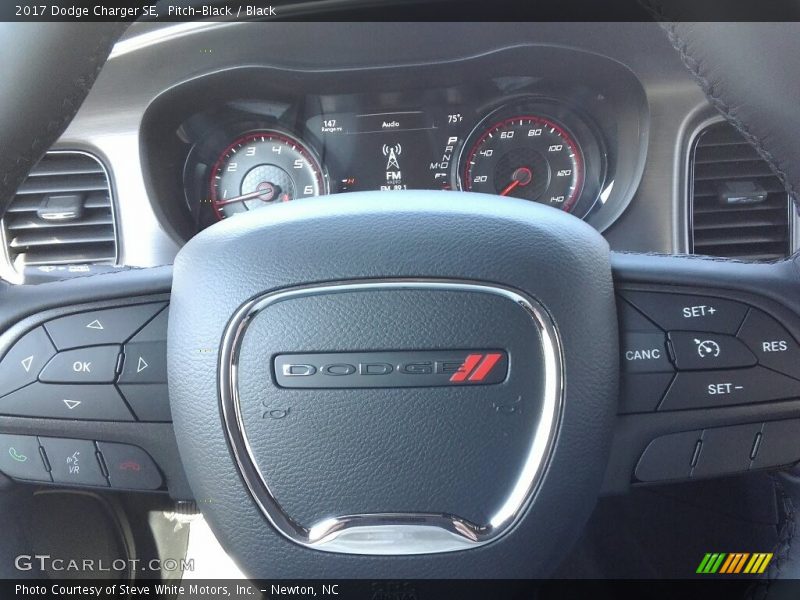 Pitch-Black / Black 2017 Dodge Charger SE