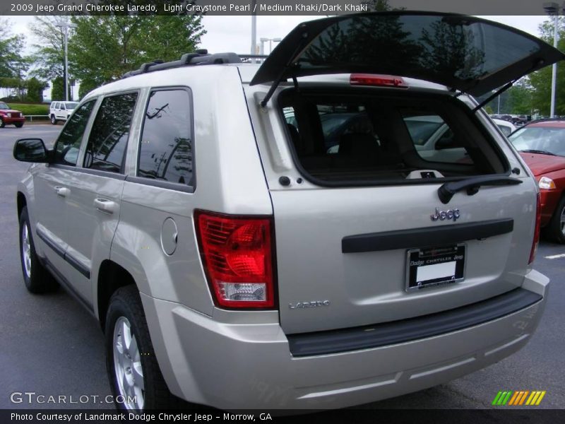 Light Graystone Pearl / Medium Khaki/Dark Khaki 2009 Jeep Grand Cherokee Laredo