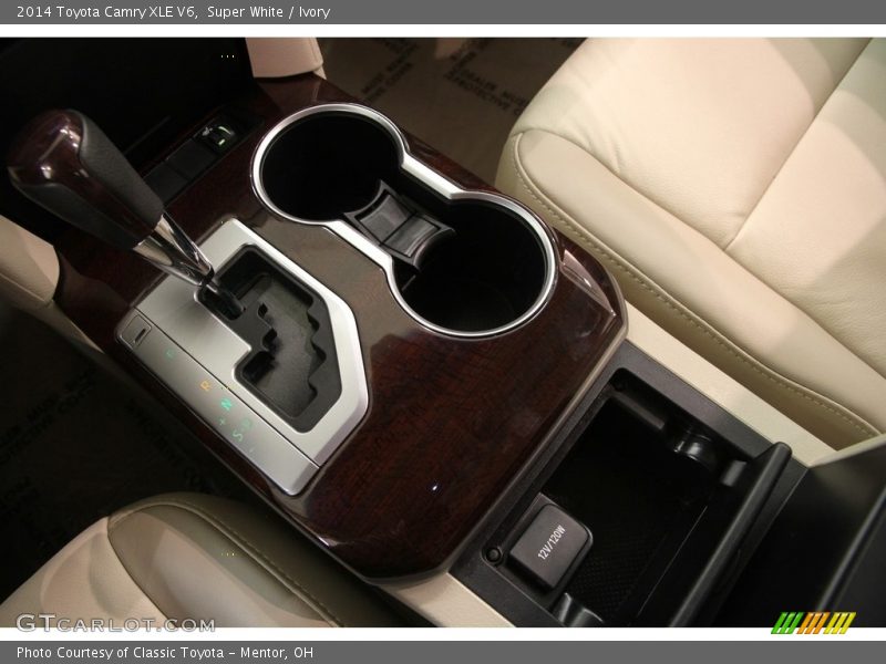 Super White / Ivory 2014 Toyota Camry XLE V6