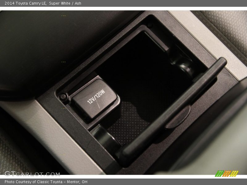 Super White / Ash 2014 Toyota Camry LE
