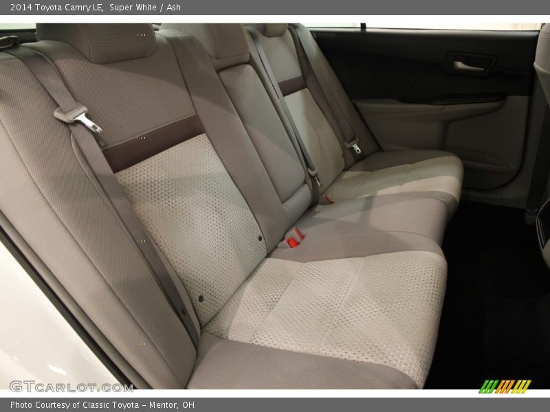 Super White / Ash 2014 Toyota Camry LE