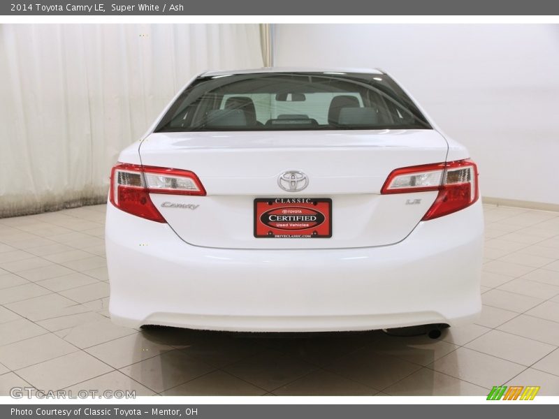 Super White / Ash 2014 Toyota Camry LE