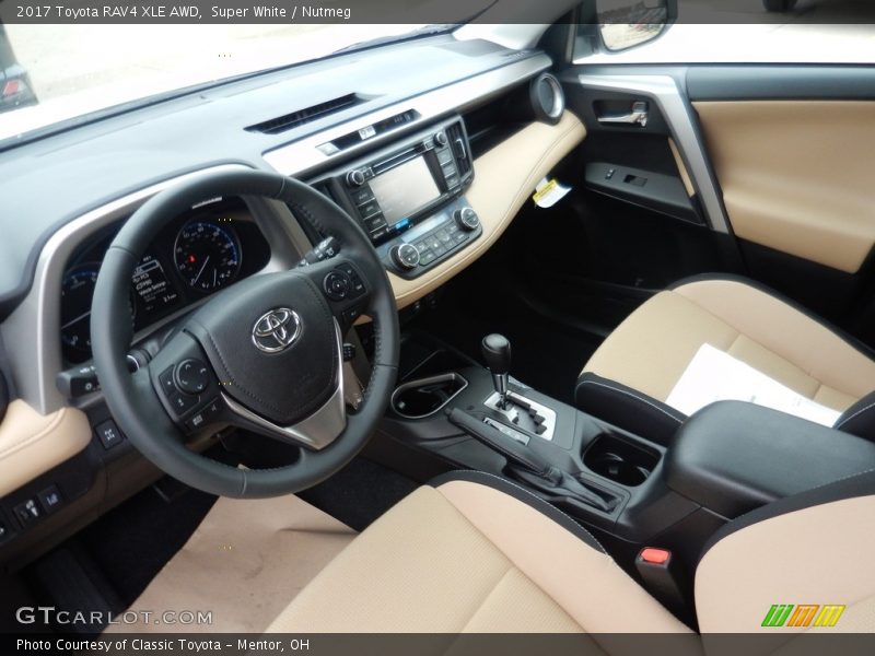 Super White / Nutmeg 2017 Toyota RAV4 XLE AWD