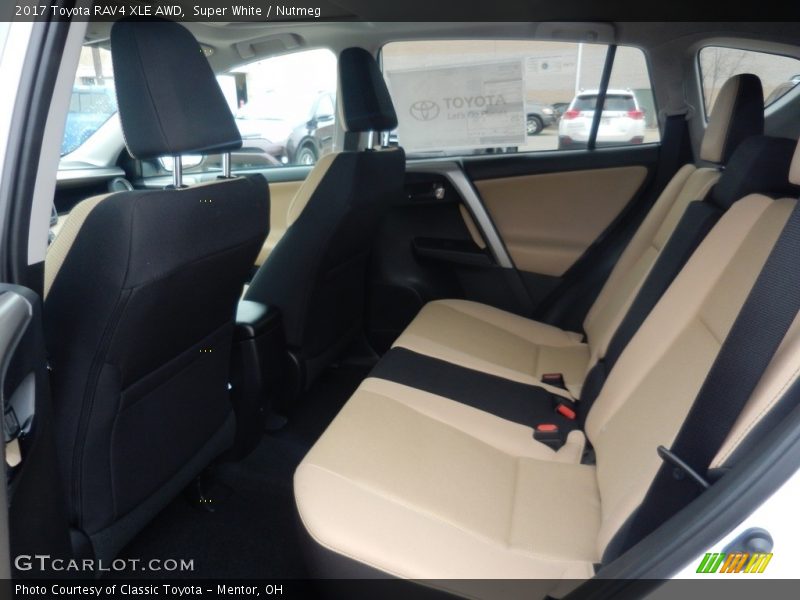 Super White / Nutmeg 2017 Toyota RAV4 XLE AWD