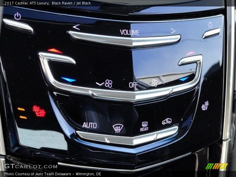 Controls of 2017 ATS Luxury