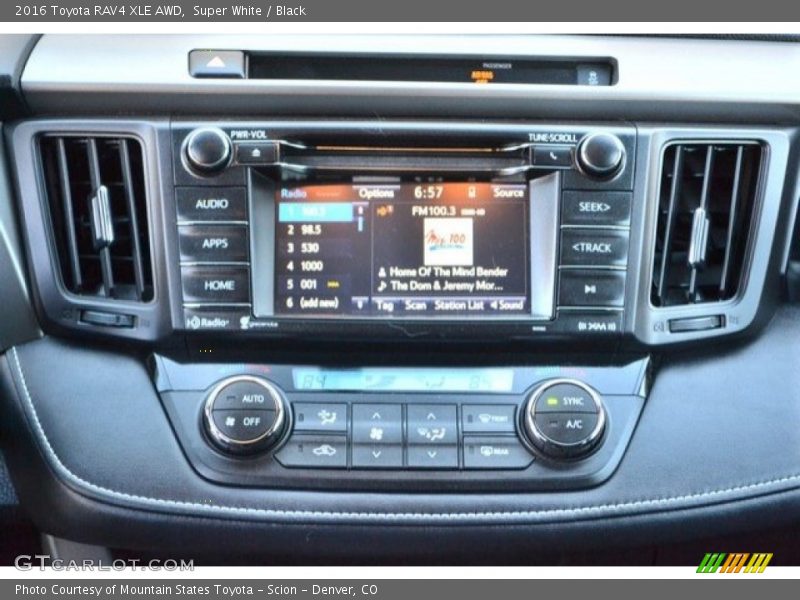Super White / Black 2016 Toyota RAV4 XLE AWD