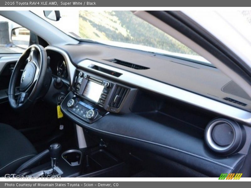 Super White / Black 2016 Toyota RAV4 XLE AWD