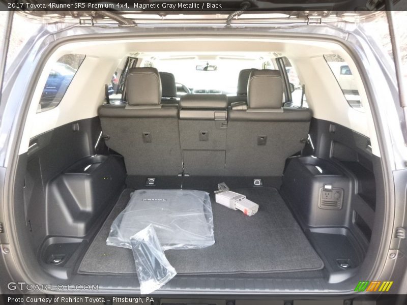 Magnetic Gray Metallic / Black 2017 Toyota 4Runner SR5 Premium 4x4