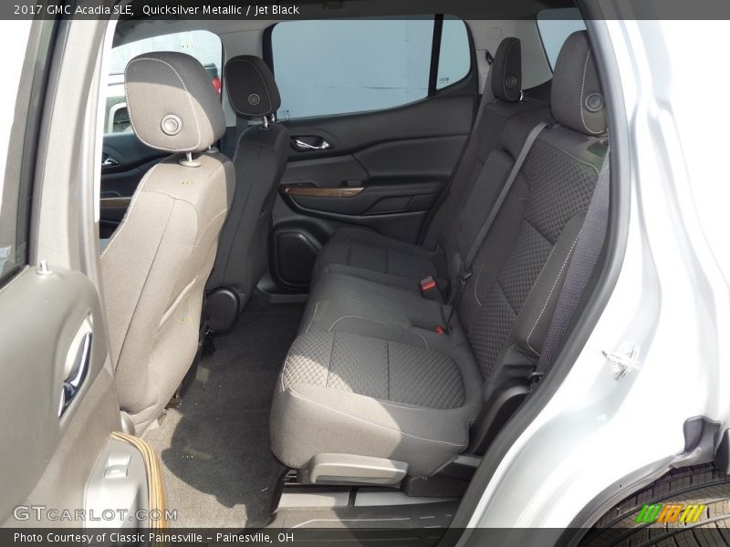 Quicksilver Metallic / Jet Black 2017 GMC Acadia SLE