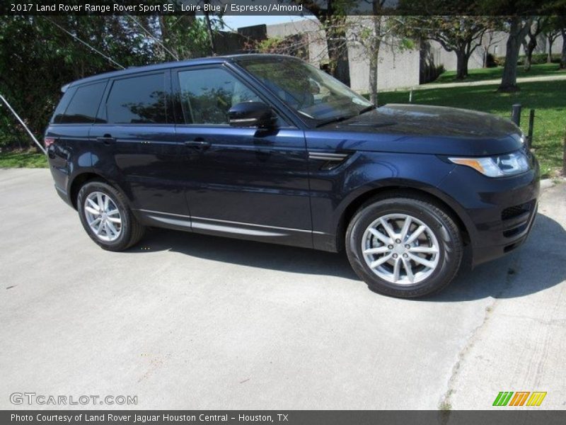 Loire Blue / Espresso/Almond 2017 Land Rover Range Rover Sport SE